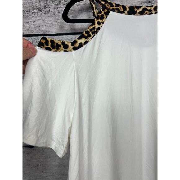 NWT Ladies Plus Watermelon Ivory Leopard Print Cold Shoulder Boutique Top - 3X - Picture 4 of 4
